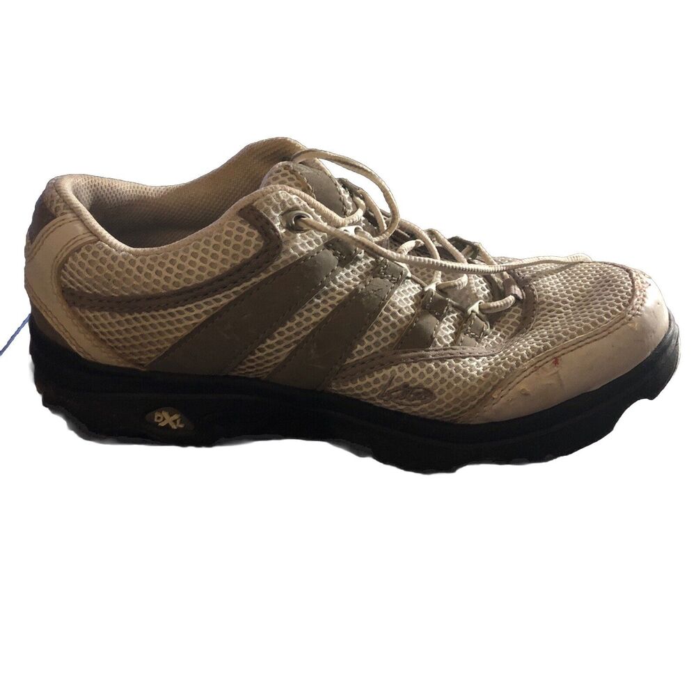 Bite Women's Gray and White Golf Shoes - Size 8.5 Well Worn. See Pictures!